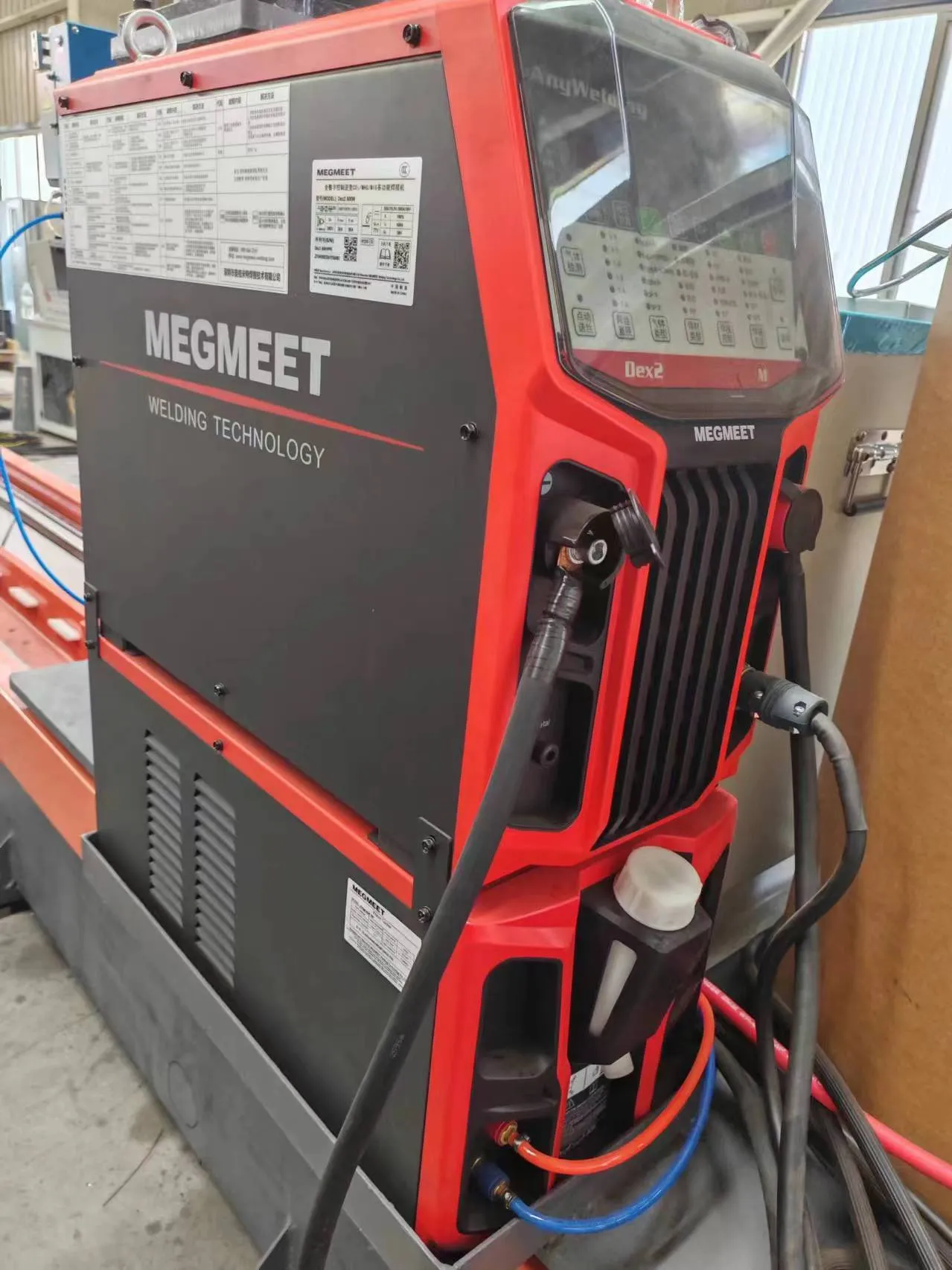 Сварочная станция SWL-CNC-15000 с роботом перемещение по рельсу BR-2010A Pro