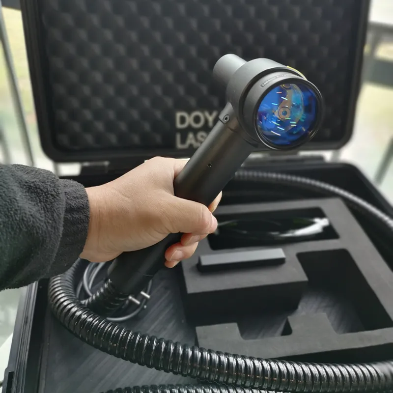 Импульсный лазерный очиститель