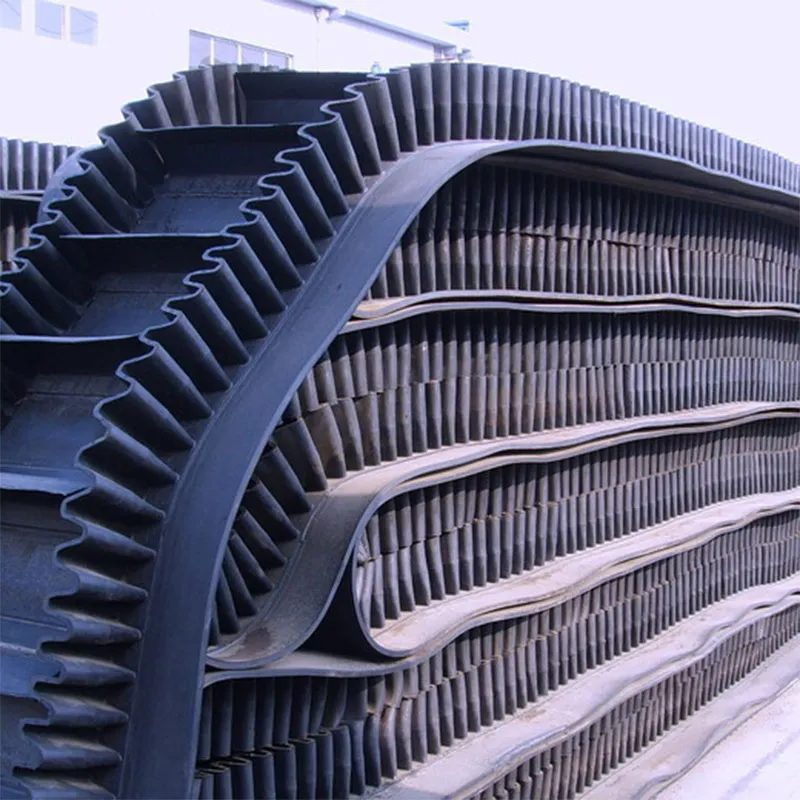 Конвейерная лента для больших углов наклона с бортами