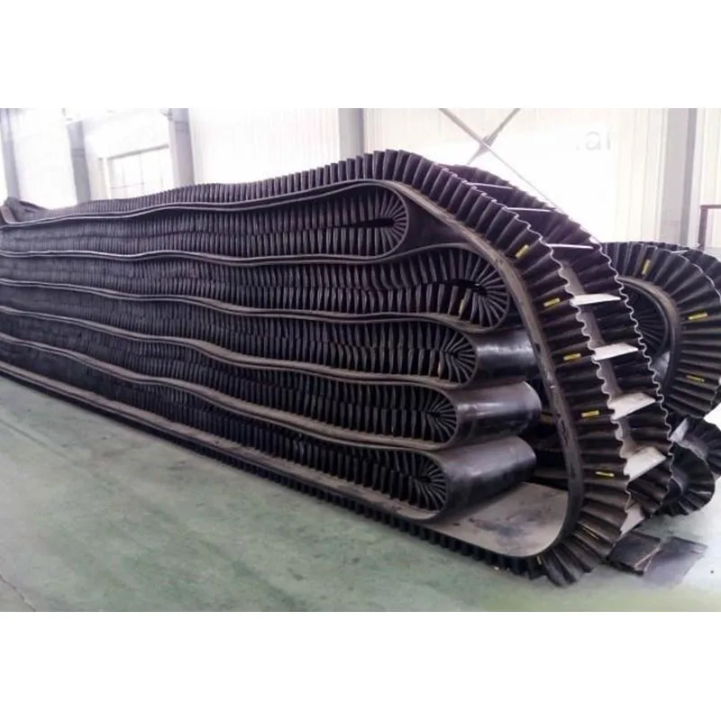 Конвейерная лента для больших углов наклона с бортами