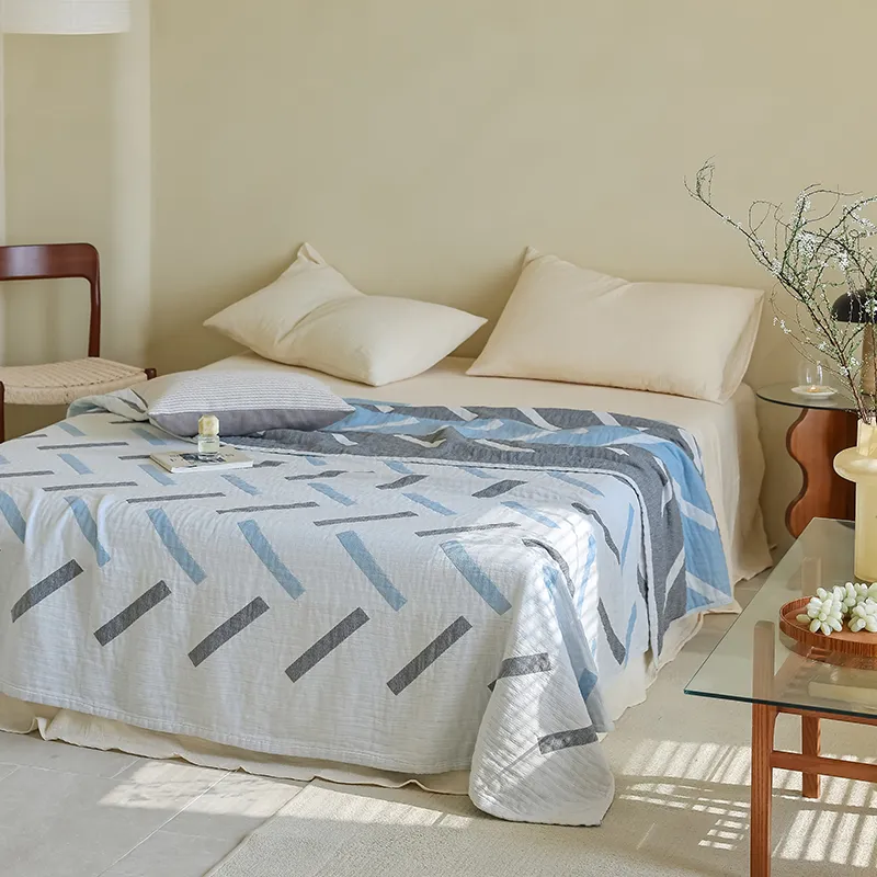 Трехслойный хлопковый плед из стиранной марли, универсальный