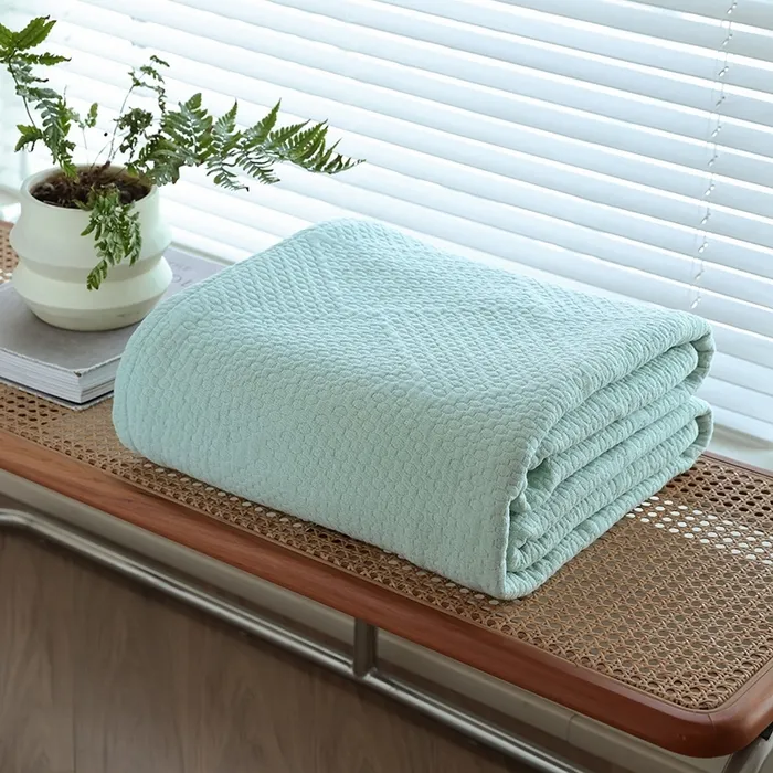 Утепленный шестислойный хлопковый плед из марли с жаккардовым узором