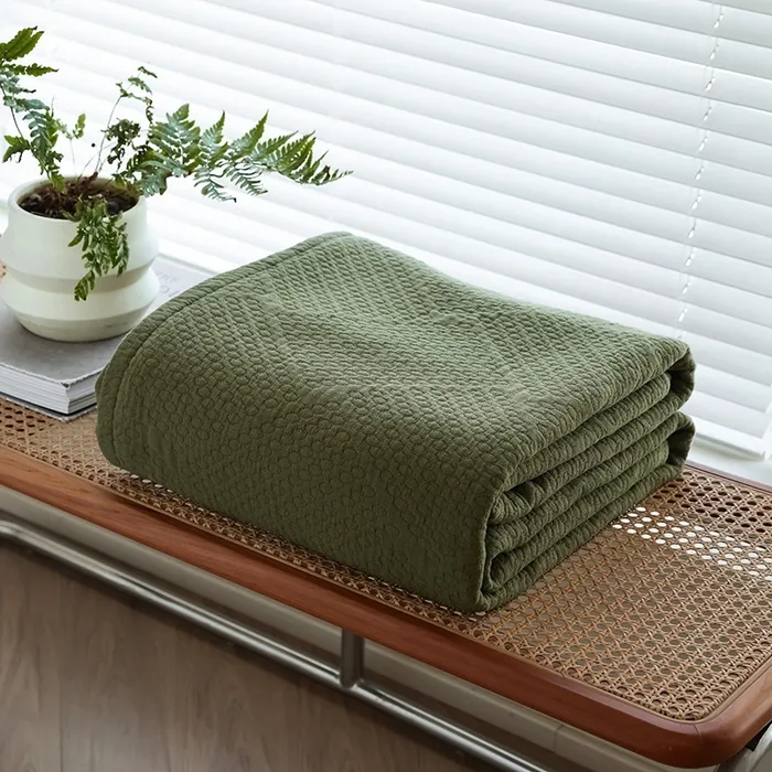 Утепленный шестислойный хлопковый плед из марли с жаккардовым узором