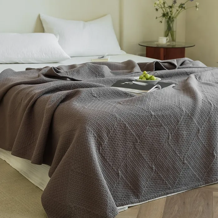 Утепленный шестислойный хлопковый плед из марли с жаккардовым узором