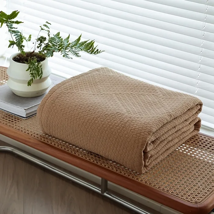 Утепленный шестислойный хлопковый плед из марли с жаккардовым узором