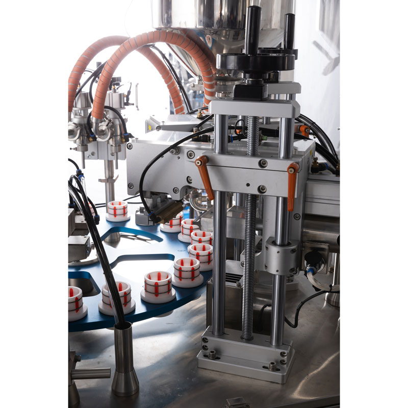 KP150B2-120 Двухпозиционная ультразвуковая запаечная машина для туб