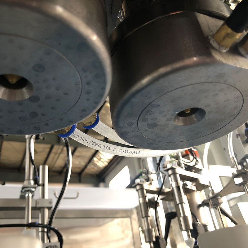 KPGFW-350B2-120D Двухпозиционная фасовочно-запаечная машина для капель