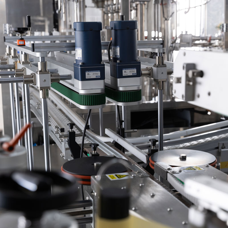 Автоматический фасовочно-укупорочный автомат – Линия производства дезинфицирующих средств