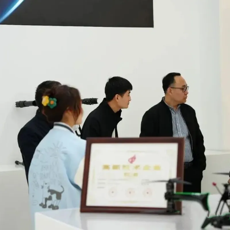 Содействие сотрудничеству между предприятиями и университетами для создания платформы научно-технических инноваций.