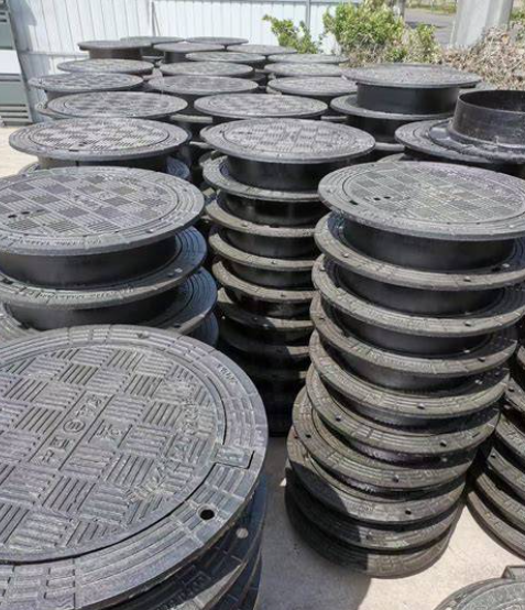 Люки из высокопрочного чугуна для газонов