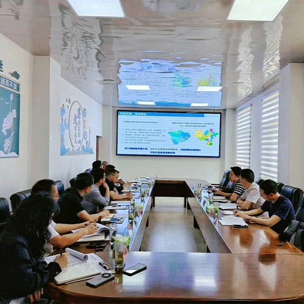 Делегация Mykolon Biotechnology посетила компанию Yinhong·Yixing Silk Группы Ниннань Наньсылу для обмена опытом и обсуждения совместных исследований