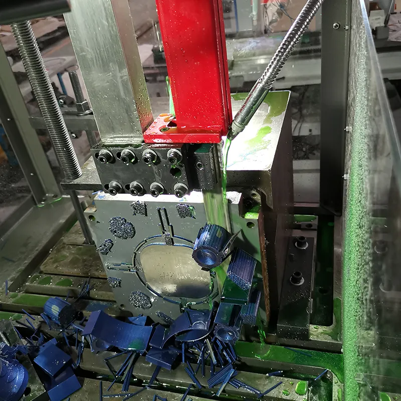 Вертикальный ленточнопильный станок Шэнъян G520A подвижный рабочий стол