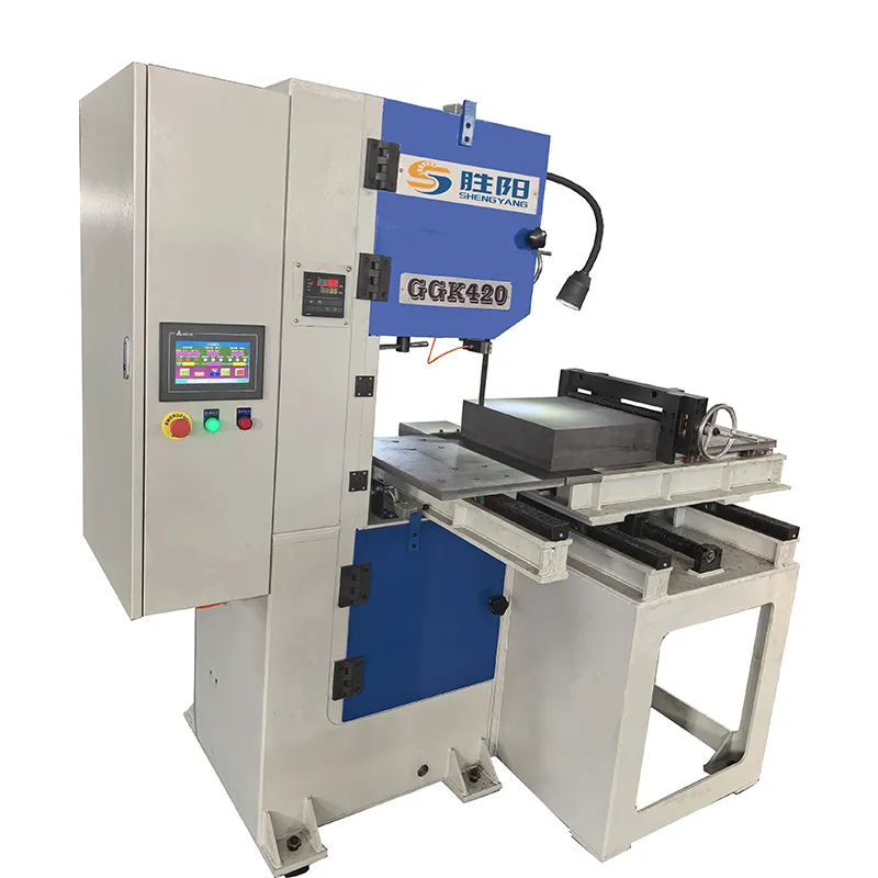 Вертикальный ленточнопильный станок для графита и керамики Шэнъян серия GGK ЧПУ подача