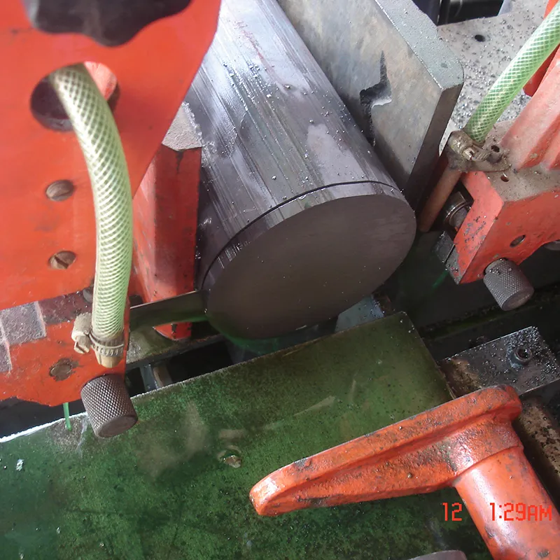 Обычный ленточнопильный станок Шэнъян G4028 ручная подача и резка