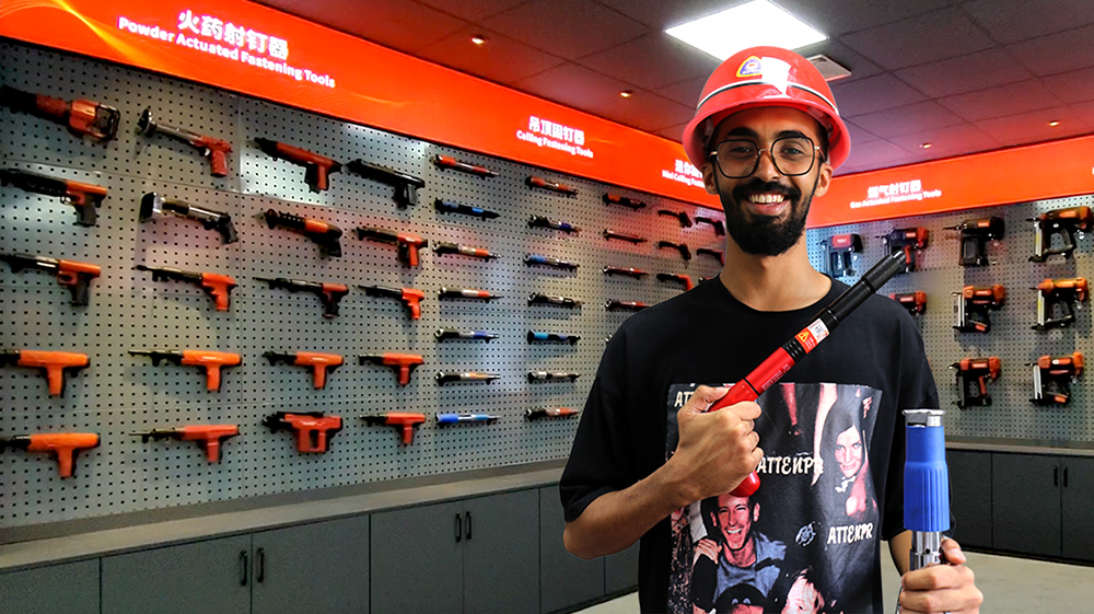 Гвоздезабивной пистолет2