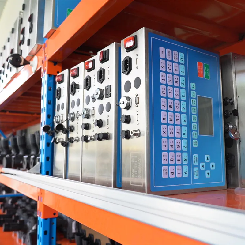 Для высокоскоростной упаковки! Серийный маркиратор Huoshi L1 для нанесения кода в процессе производства обеспечивает эффективную маркировку картонных коробок при крупносерийном выпуске