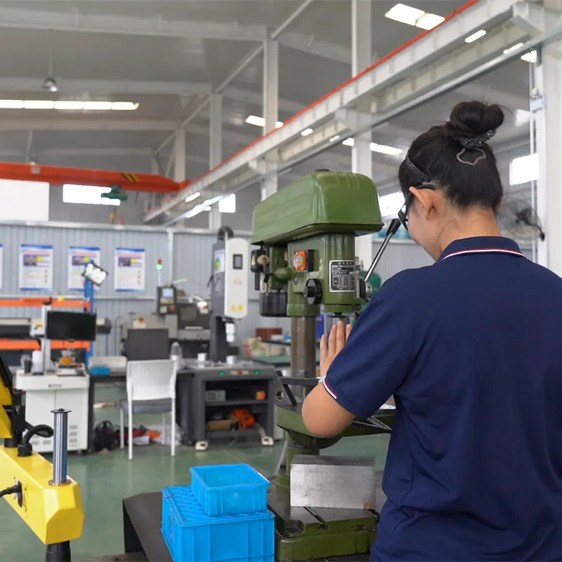 Совершенствование отслеживания в химической промышленности! Ручной маркиратор Huoshi H2 подходит для маркировки химической продукции мелкими партиями