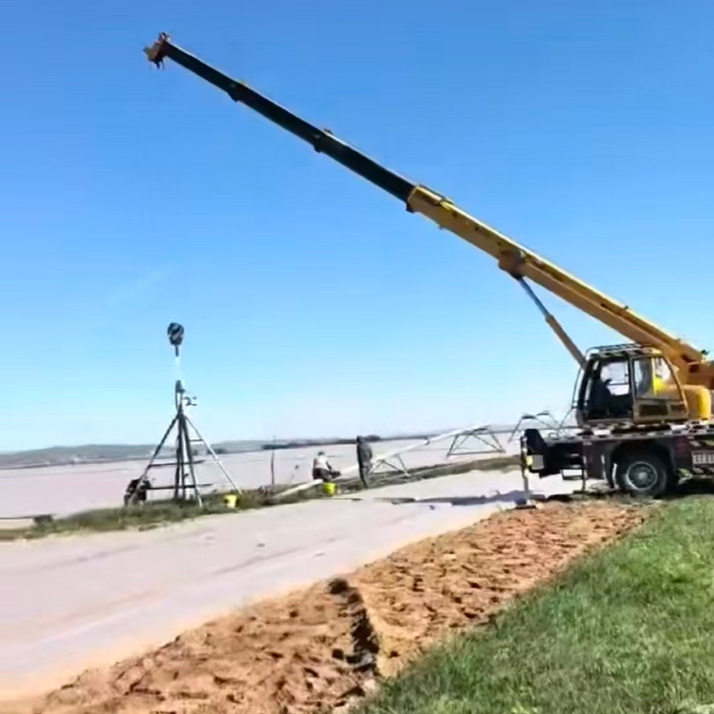 Внедрение крупномасштабного оборудования для орошения: компания Hebei Chongsheng Agriculture успешно завершила монтаж дождевальных систем непосредственно на полях.