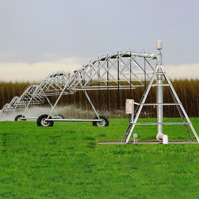 Электрическая дождевальная машина фронтального типа с центральной опорой