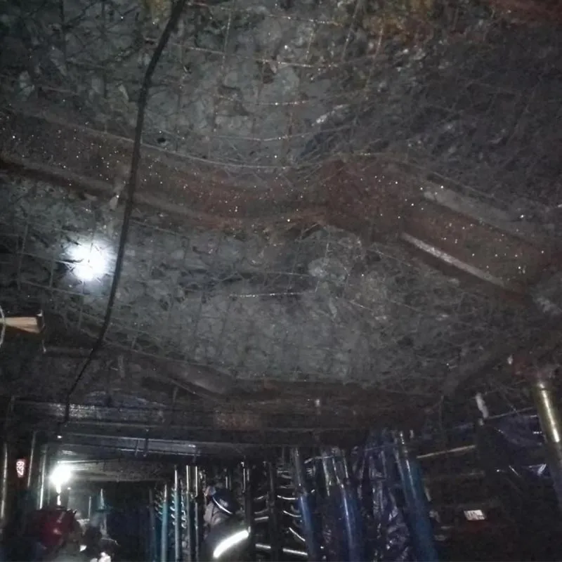 Опасности аварий, связанных с обрушением кровли угольных шахт, и применение полимерных армирующих материалов