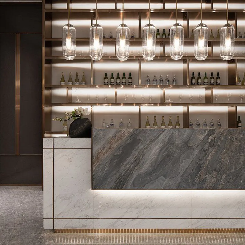 Серебристый лист из нержавеющей стали