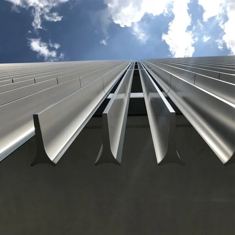 Серебристый лист из нержавеющей стали