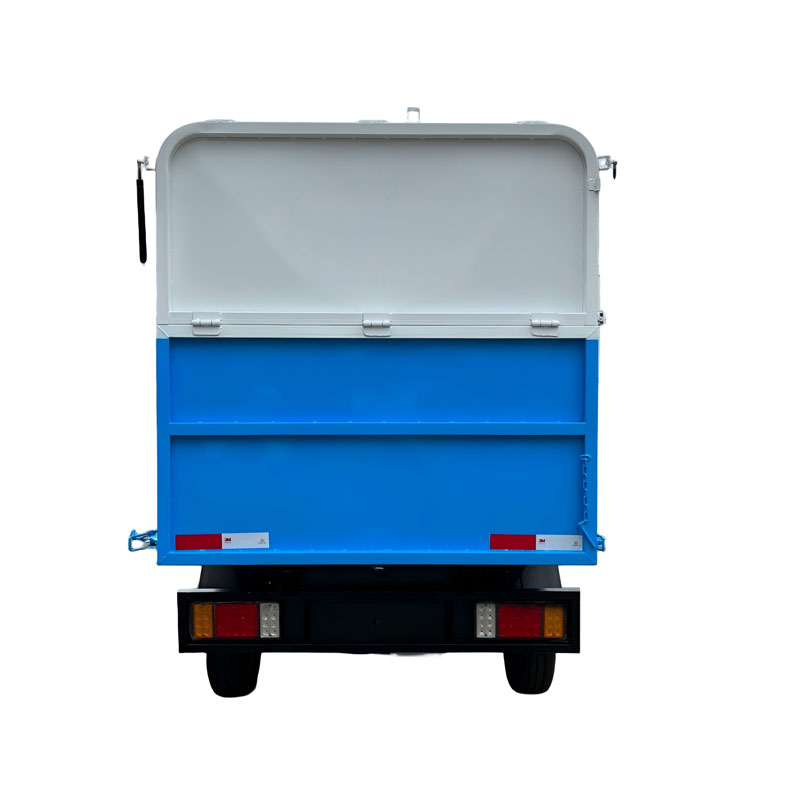 Четырехколесный мусоровоз