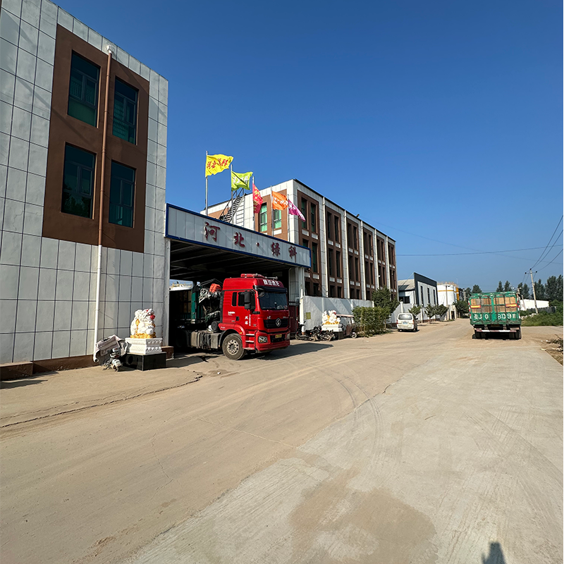 Одновременно отправлены два грузовика | Компания GreenTech Lubricants доставляет большие объемы масла напрямую в различные регионы, обеспечивая стабильные поставки и удовлетворяя потребности клиентов.