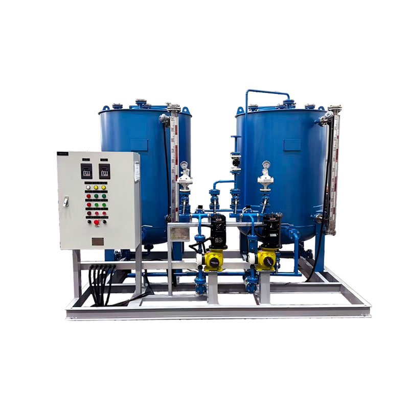 Dosing device for waste and sewage water treatment