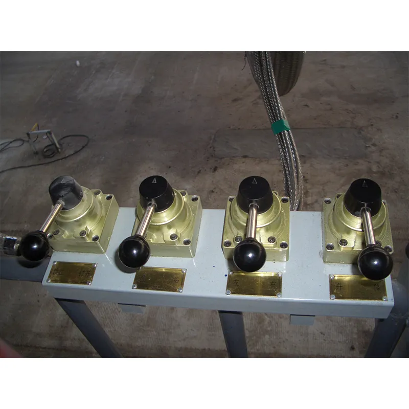 Координатный балочный пневматический герметичный наливной стояк для подсливной погрузки автомобильных цистерн