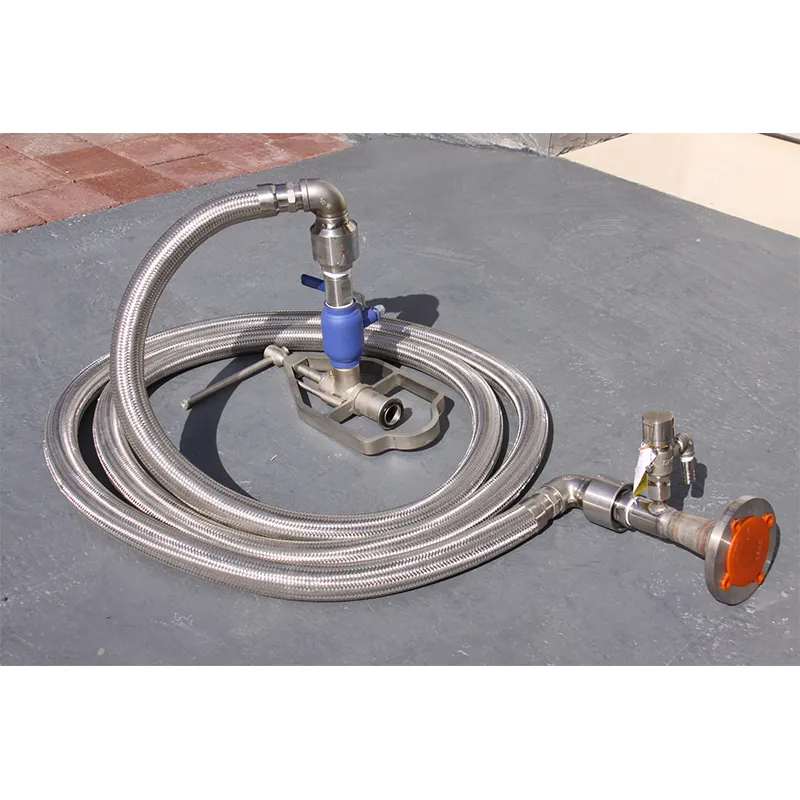 Наливной стояк для погрузки легких углеводородов в железнодорожные цистерны