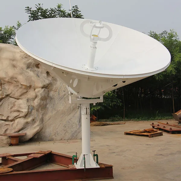 2,4-метровая кольцевая фокальная антенна