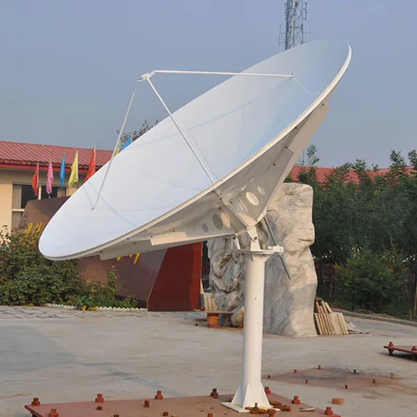 2,4-метровая прямофокусная приемная антенна (стандартное параболическое зеркало)