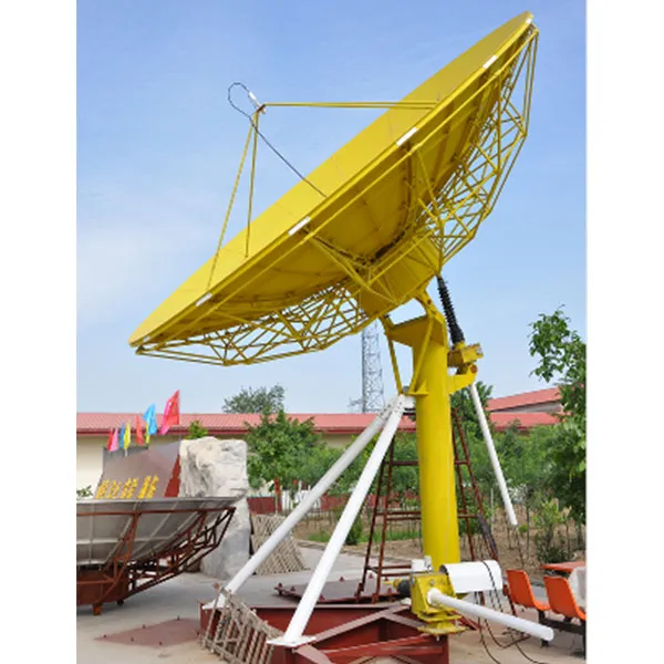 7,5-метровая прямофокусная приемная антенна с электроприводом на ферменной опоре
