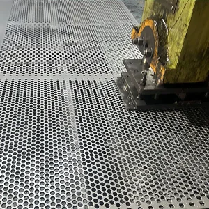 Перфорированный лист (3)