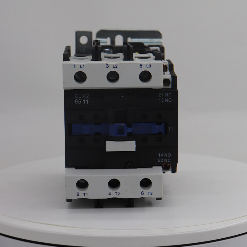 Контактор переменного тока CJX2