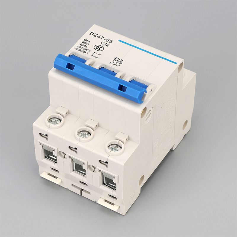 Миниатюрный автоматический выключатель 32A