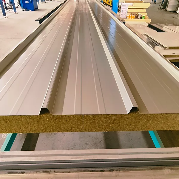 Кровельная панель