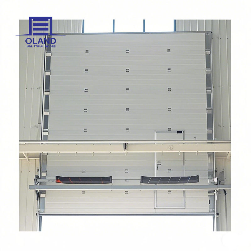 Оптовая продажа автоматических утепленных промышленных секционных ворот для складов.