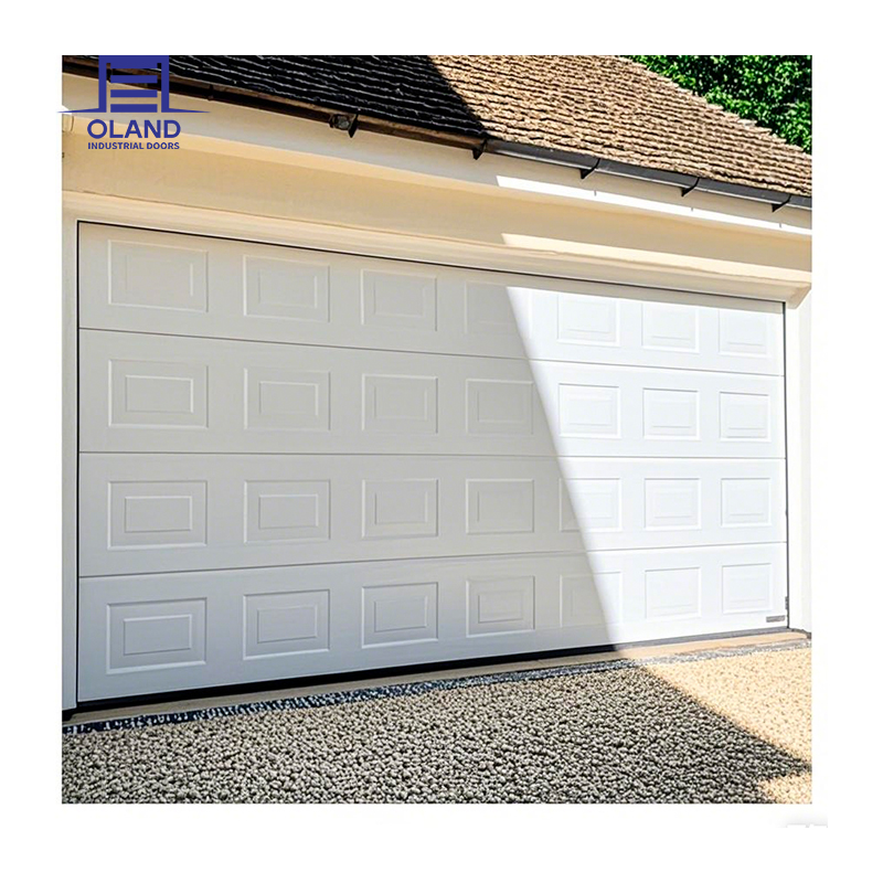 Автоматические подъемно-складные гаражные ворота: надежность и экономия места