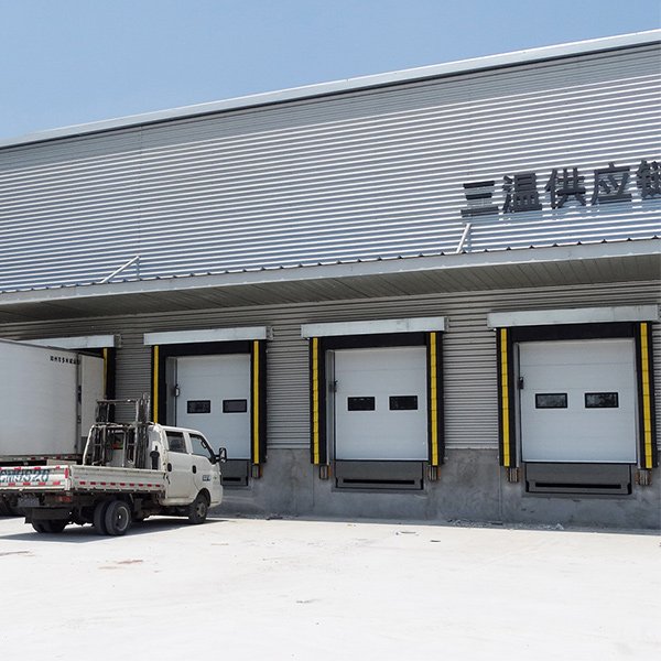 Поролоновое-уплотнение-для-погрузочного-дока-Zhengzhou-Duomi