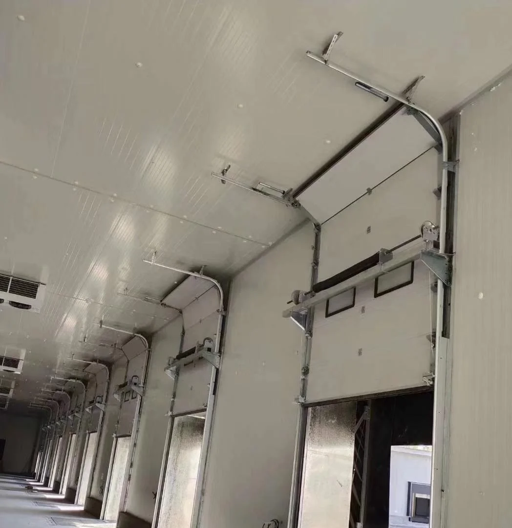 Что такое промышленная секционная дверь?