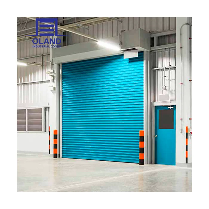 Раздвижные ворота против секционных ворот: что лучше для склада?