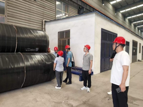 Компания Xuanhua Zhongda Anticorrosion Co., Ltd. Стальные трубы большого диаметра с внутренним (7)