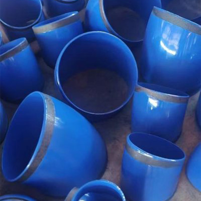 Стальной отвод с внутренним и наружным антикоррозионным покрытием