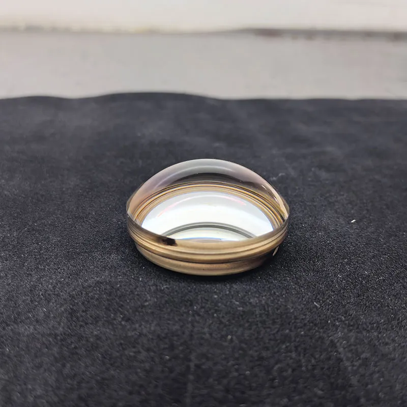 Вогнуто-выпуклая линза с плоской кромкой