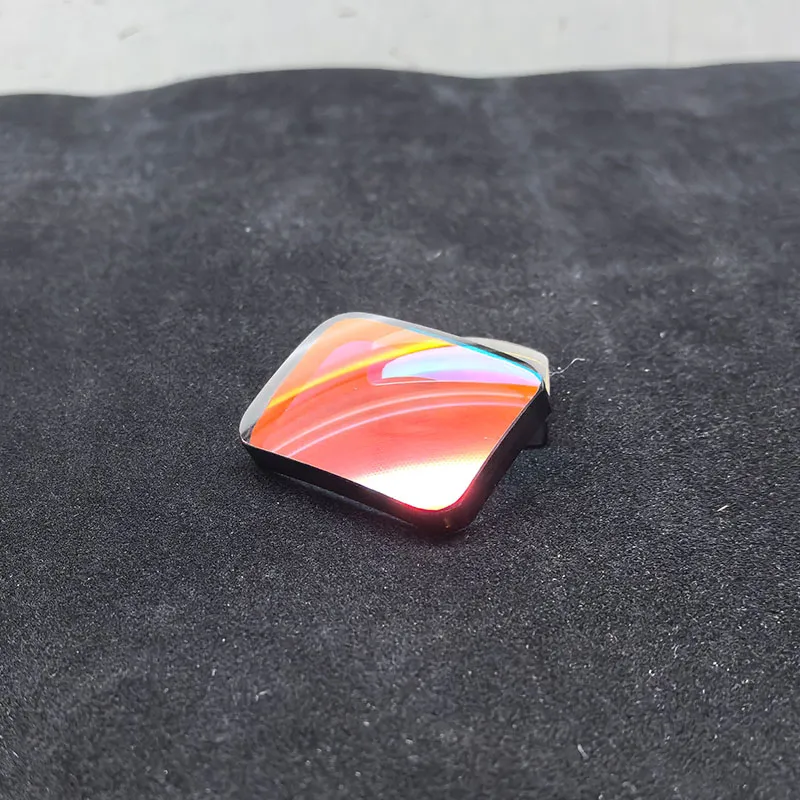 Линза для коллиматорного прицела с красной точкой