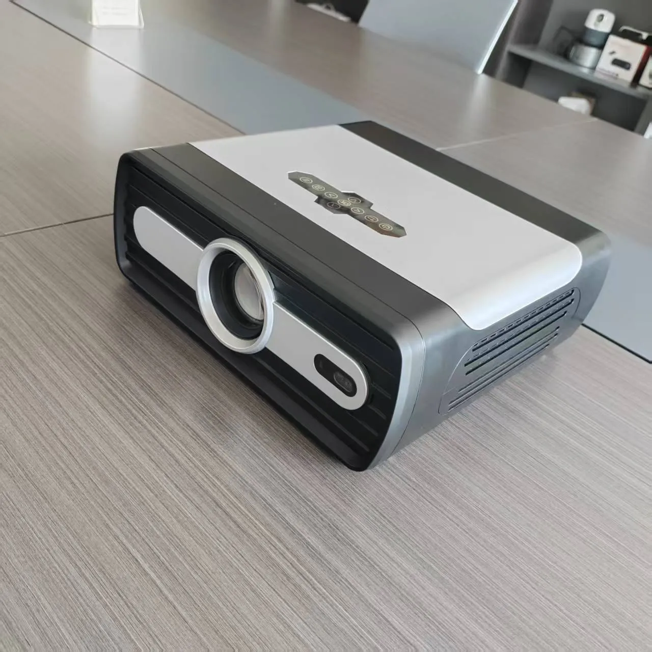 Проектор 1080P высокой четкости для конференций