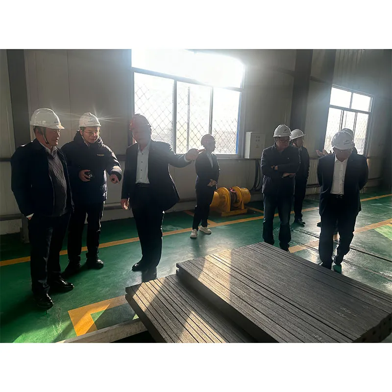 [Компания Jinyu Tongda Refractory Technology Co., Ltd. проводит исследования и обмен опытом с компанией Shandong Xinkexin для изучения возможностей стратегического сотрудничества]
