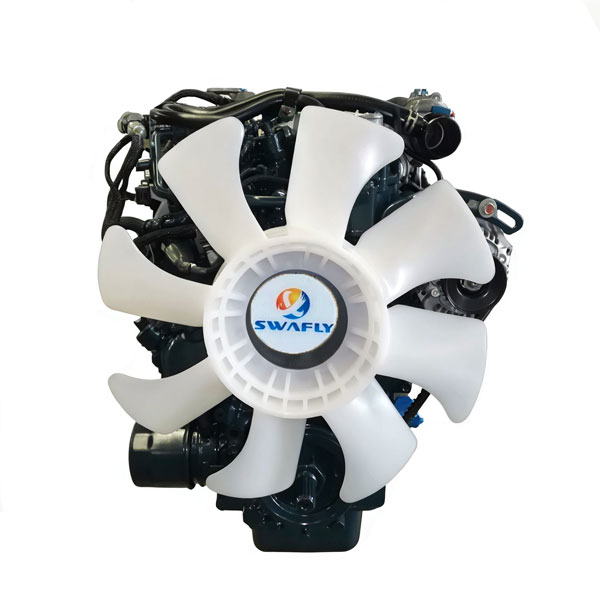 Совершенно новый дизельный двигатель марки Kubota модели V2403-CR-T в сборе